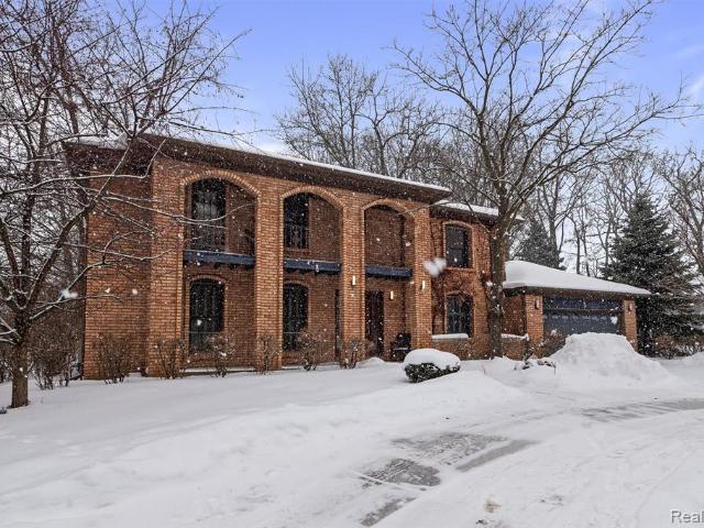 House for sale in West Bloomfield, Michigan