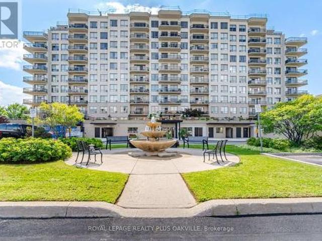 Condo for sale in Burlington, Ontario