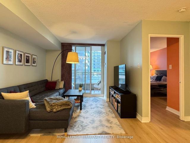 Condo for sale in Woburn, Ontario