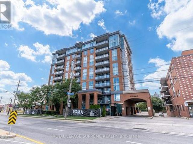 Condo for sale in York Centre, Toronto
