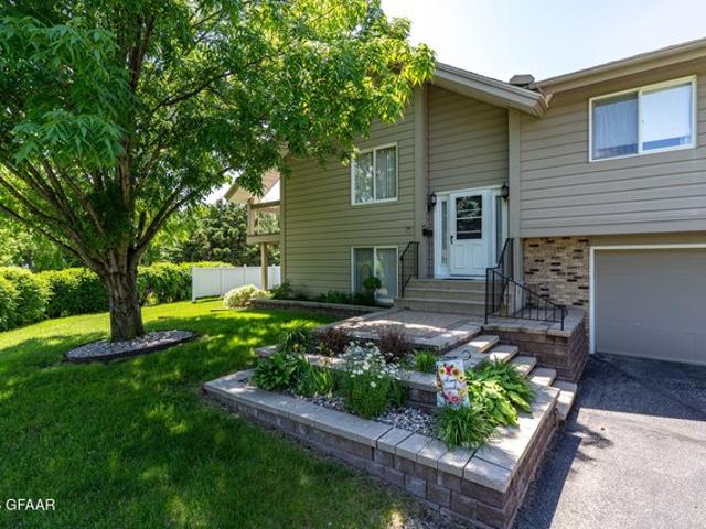 Townhouse for sale in Crookston, Minnesota