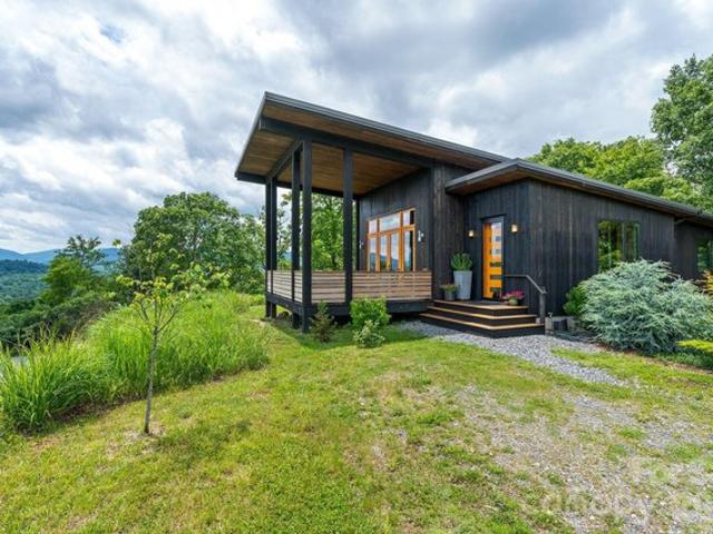 House for sale in Marshall, North Carolina