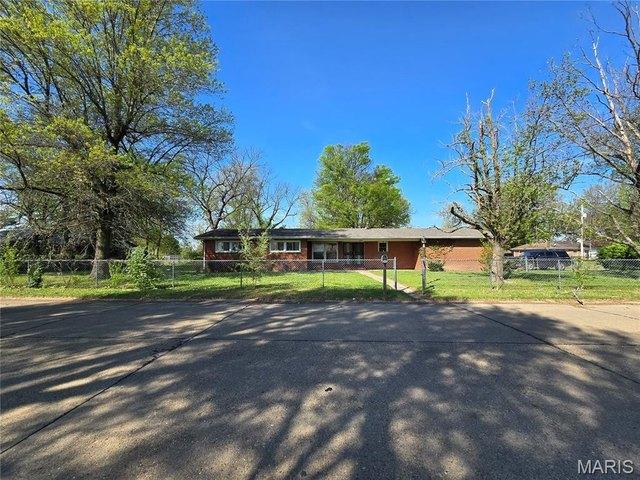 House for sale in Sikeston, Missouri