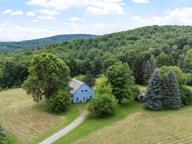 House for sale in Town of Greenwich, Washington County