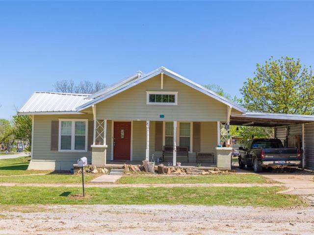 House for sale in De Leon, Texas