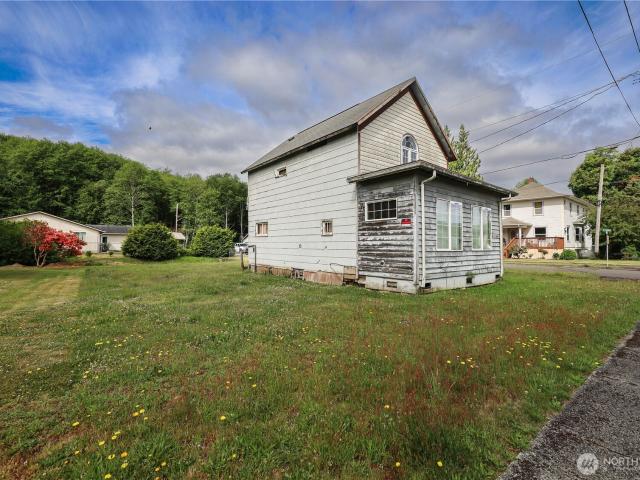 House for sale in Cosmopolis, Washington