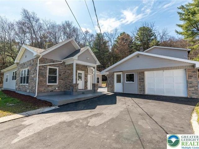 House for sale in Carbon, Pennsylvania