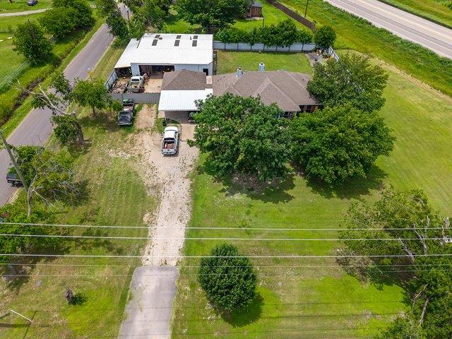 House for sale in Ellis, Texas