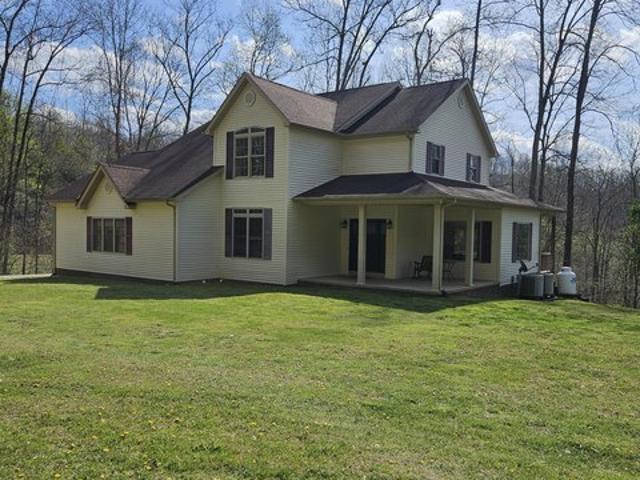 House for sale in Manchester, Kentucky