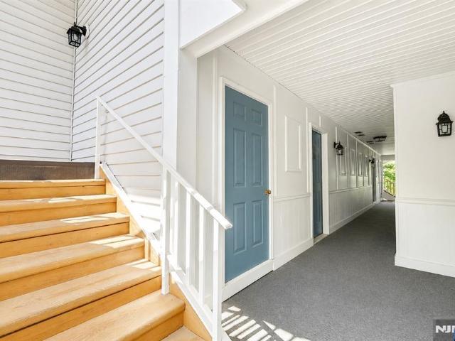 Condo for sale in Mahwah, New Jersey