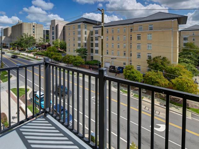 Condo for sale in The Vista, Columbia
