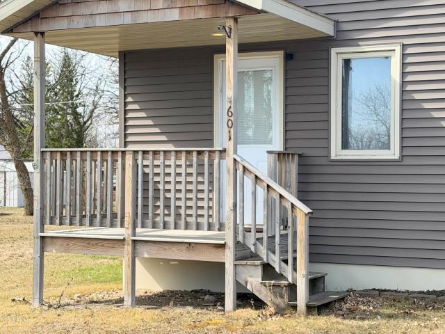 House for sale in Karlstad, Minnesota