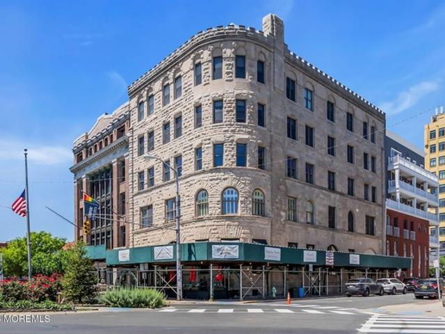 Condo for sale in Monmouth, New Jersey
