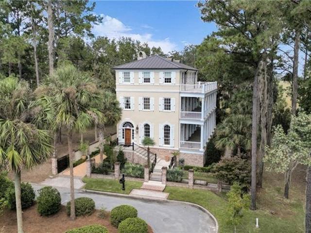House for sale in Richmond Hill, Georgia