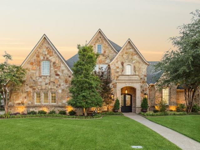House for sale in Colleyville