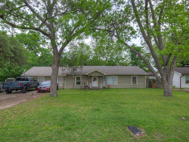 House for sale in Wills Point, Texas