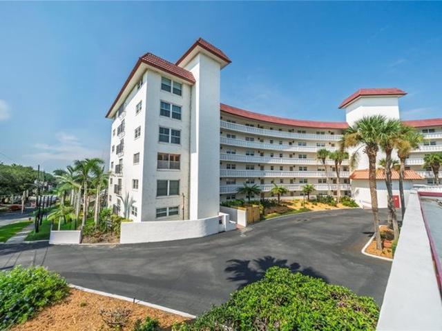 Condo for sale in Mount Dora, Florida