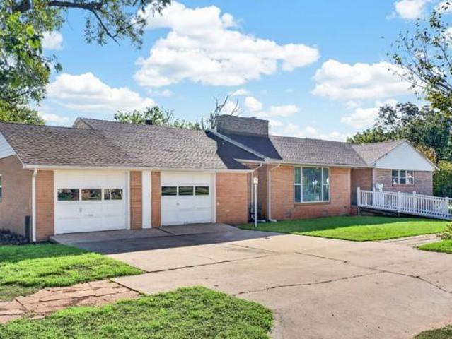 House for sale in New Cordell, Washita County