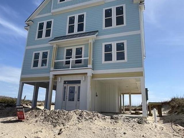 House for sale in Emerald Isle, North Carolina