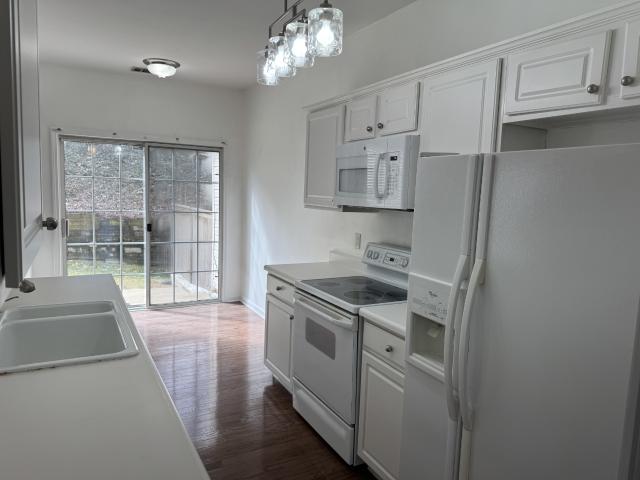 Townhouse for sale in Brentwood Townhouse for sale in Brentwood
