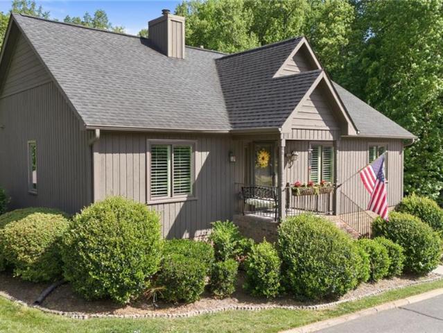 House for sale in Pfafftown, North Carolina