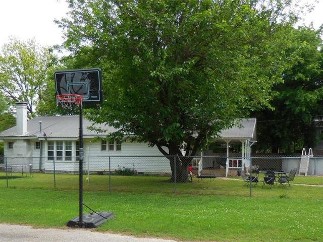 House for sale in Davis, Oklahoma