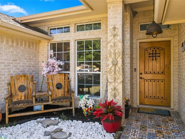 House for sale in Hewitt, Texas