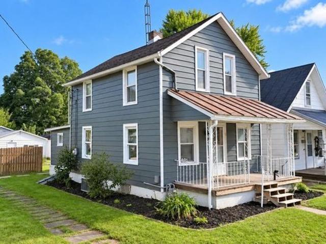 House for sale in Downtown, Crestline