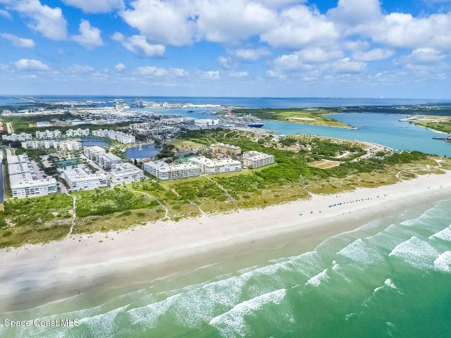 Condo for sale in Cape Canaveral, Florida