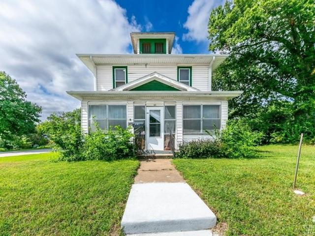House for sale in Wamego, Pottawatomie County