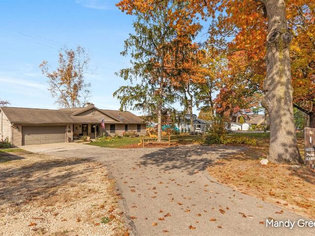 House for sale in Turk Lake, Montcalm Township
