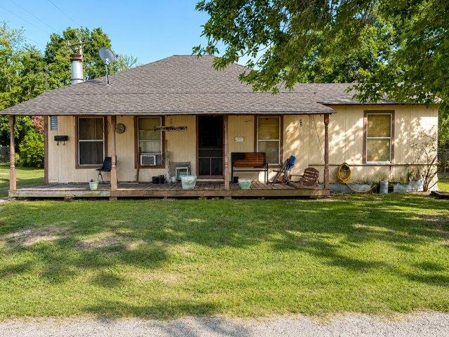 House for sale in Navarro, Texas