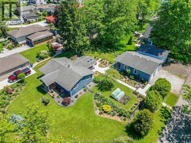 House for sale in Chatham–kent, Ontario