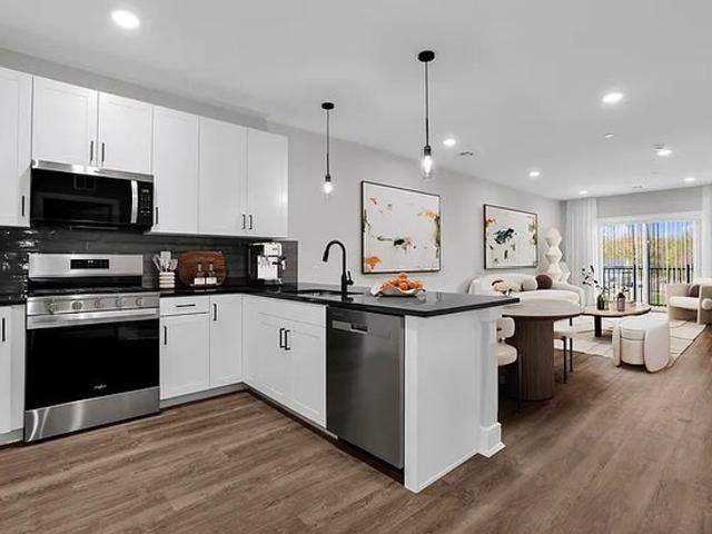 Townhouse for rent in New Providence, New Jersey