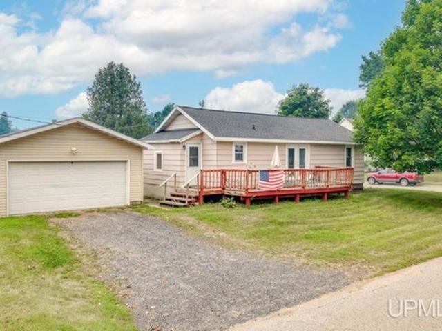House for sale in Iron Mountain, Michigan