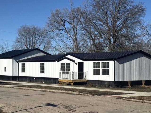 House for sale in Creston, Iowa