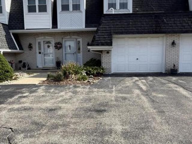 Townhouse for sale in Dyer, Indiana