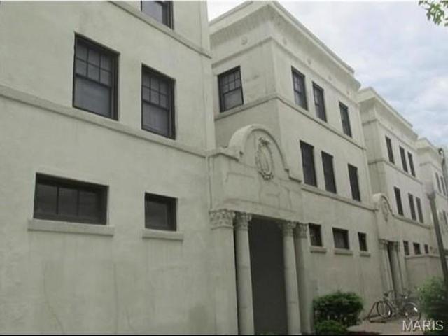 Condo for sale in Saint Louis, Missouri