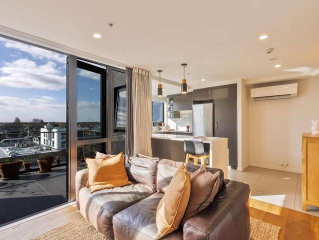 Apartment for sale in Heathcote, Canterbury