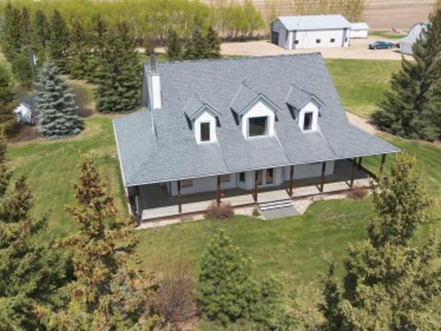 House for sale in Alberta