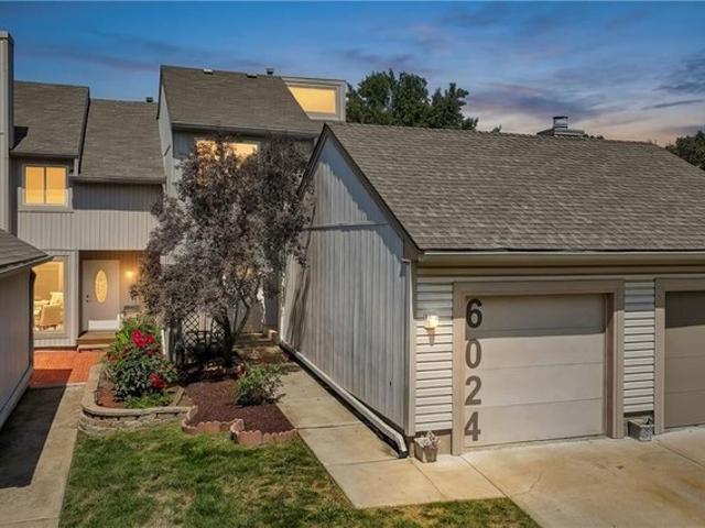Townhouse for sale in Kansas City, Missouri
