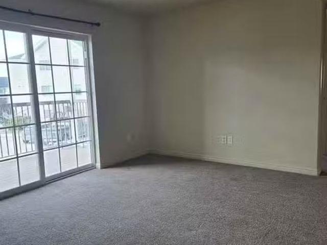 Condo for rent in Green River