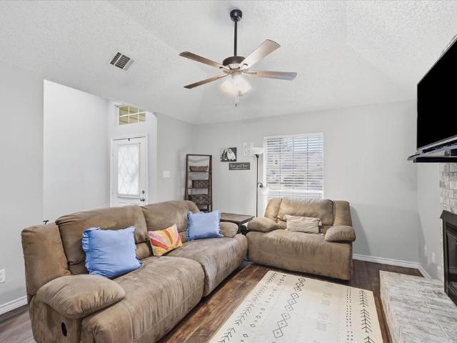 House for sale in Haltom City, Tarrant County