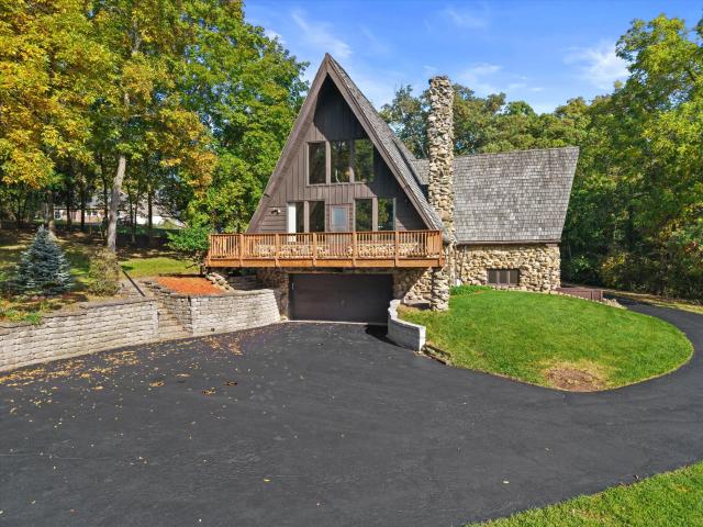 House for sale in Salem Lakes, Kenosha County