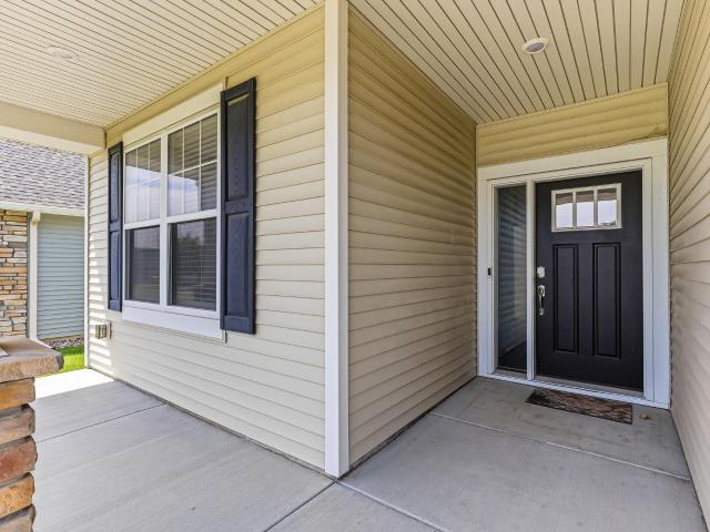 House for sale in Cottage Grove, Minnesota