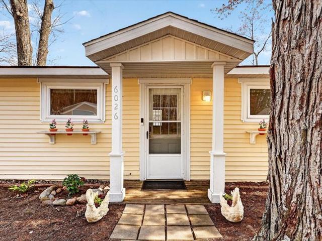 House for sale in Six Lakes, Belvidere Township