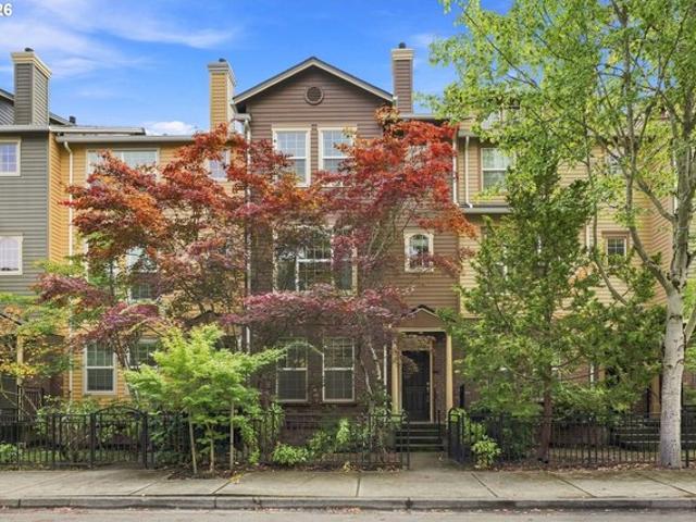 Townhouse for sale in Oregonia