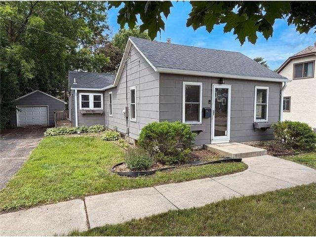 House for sale in Hennepin, Minnesota