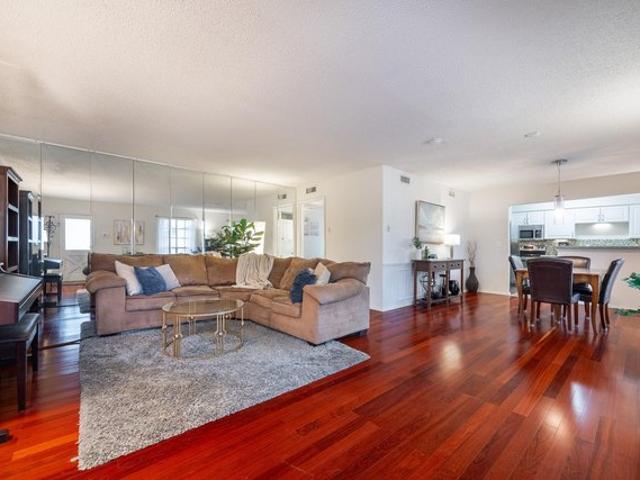 Condo for sale in Dallas, Texas