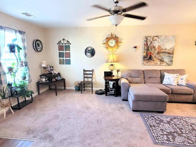 House for sale in Graniteville